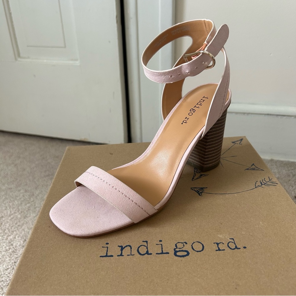 Indigo Rd pink heels, size 7, never worn